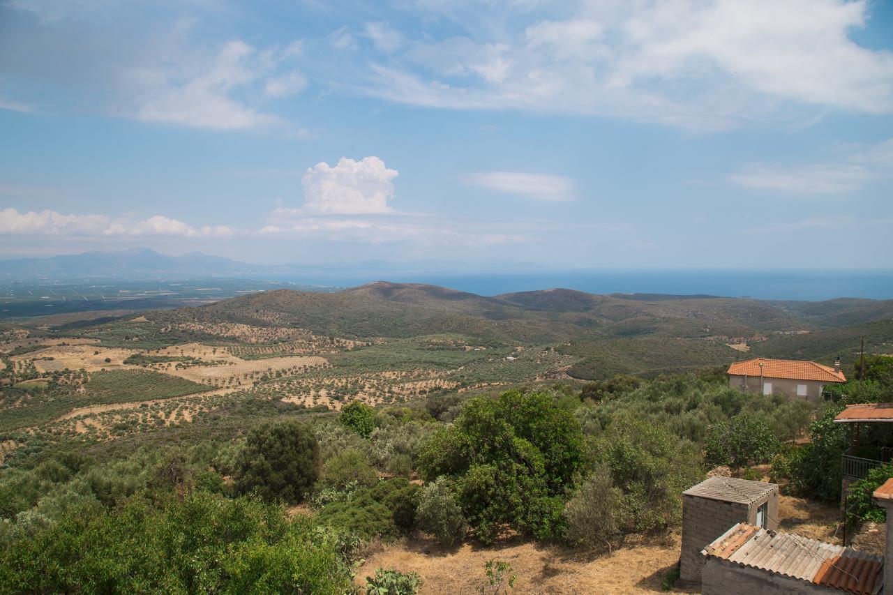 Mani Secluded Villa Gythio Exterior photo